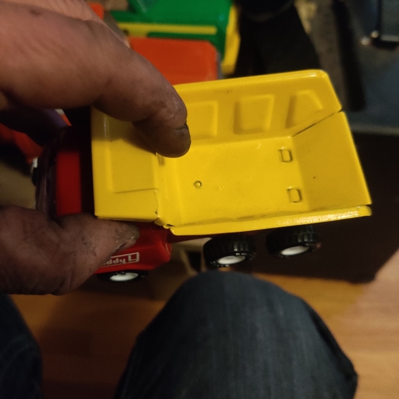 Various Collectable steel vehicles. - Picture 12 of 16